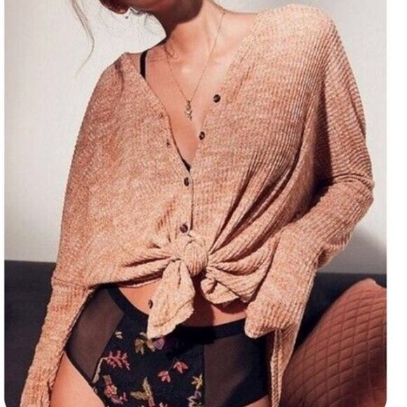 Urban outfitters out from under Jojo oversized waffle button down thermal top m - Picture 1 of 5